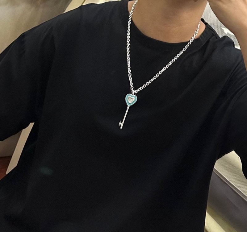 T*f*ny necklaces